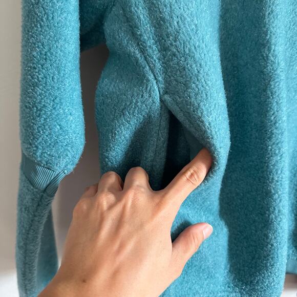 NIke Therma Fleece Cowl Cozy Teal Sweater - Picture 6 of 10